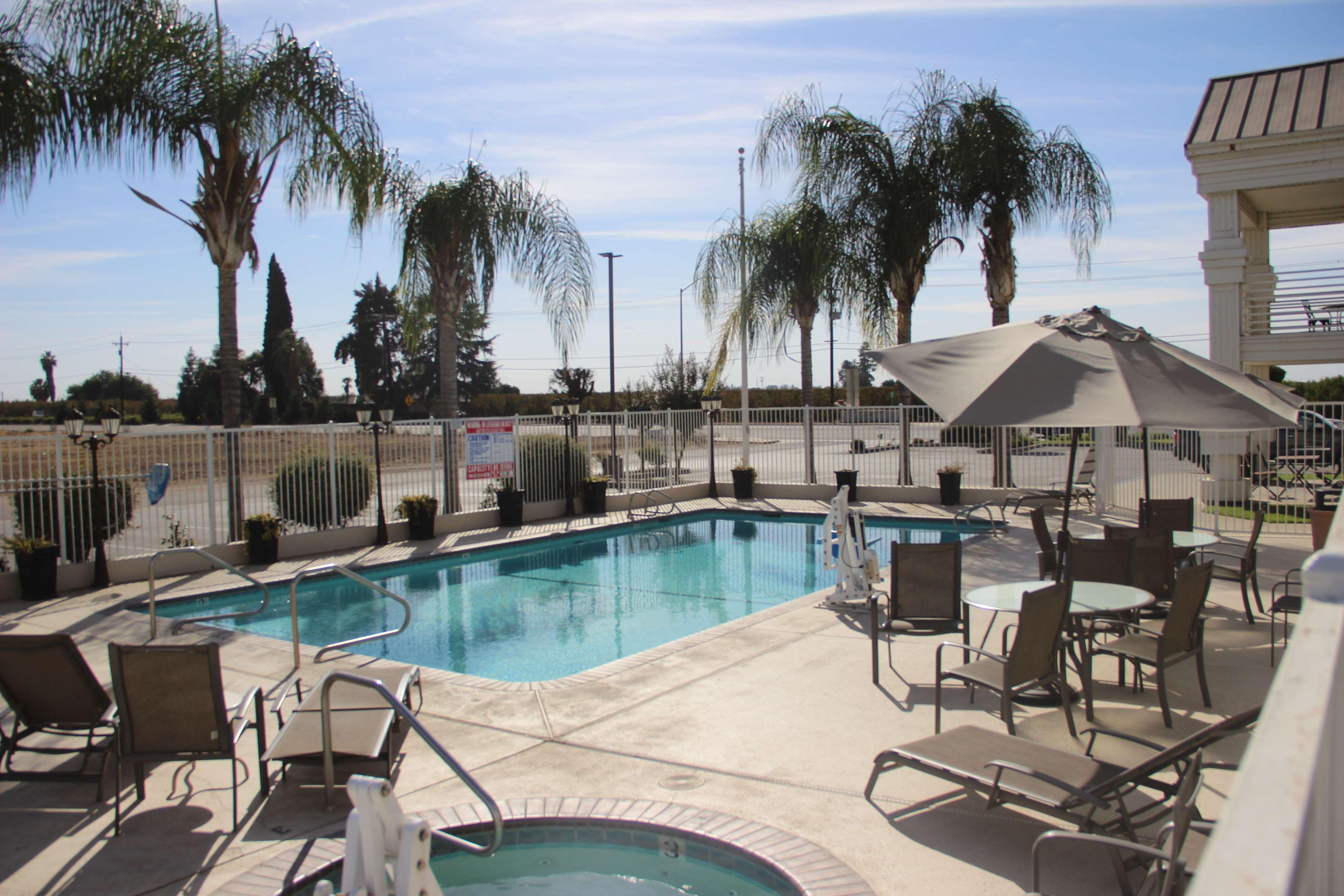 Best Western Americana Dinuba Esterno foto