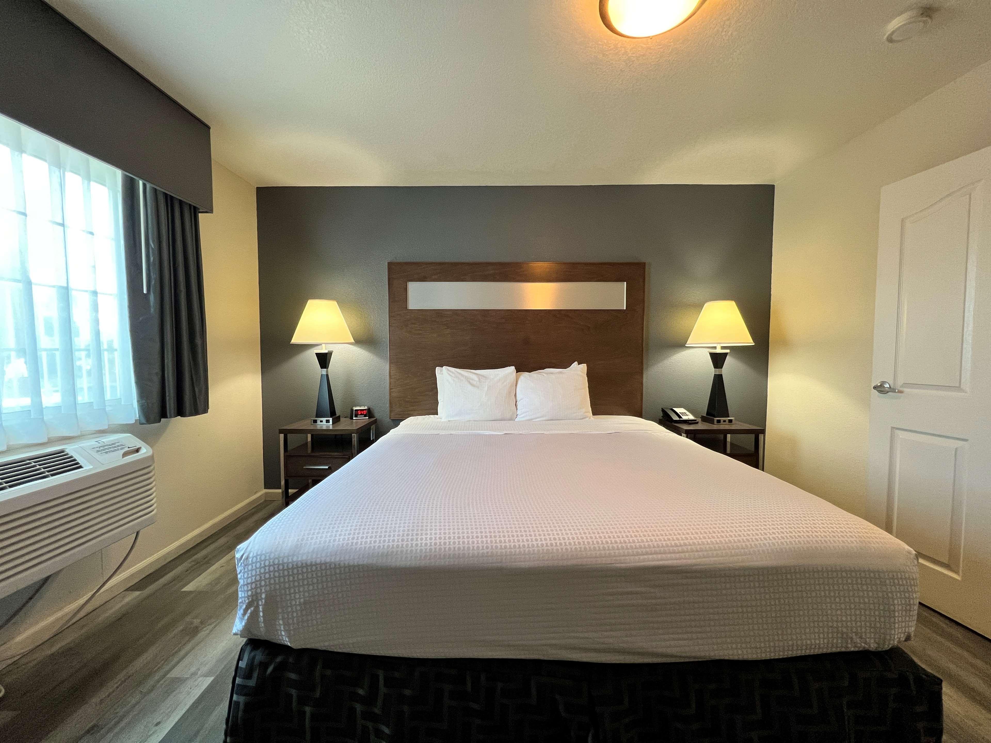 Best Western Americana Dinuba Esterno foto