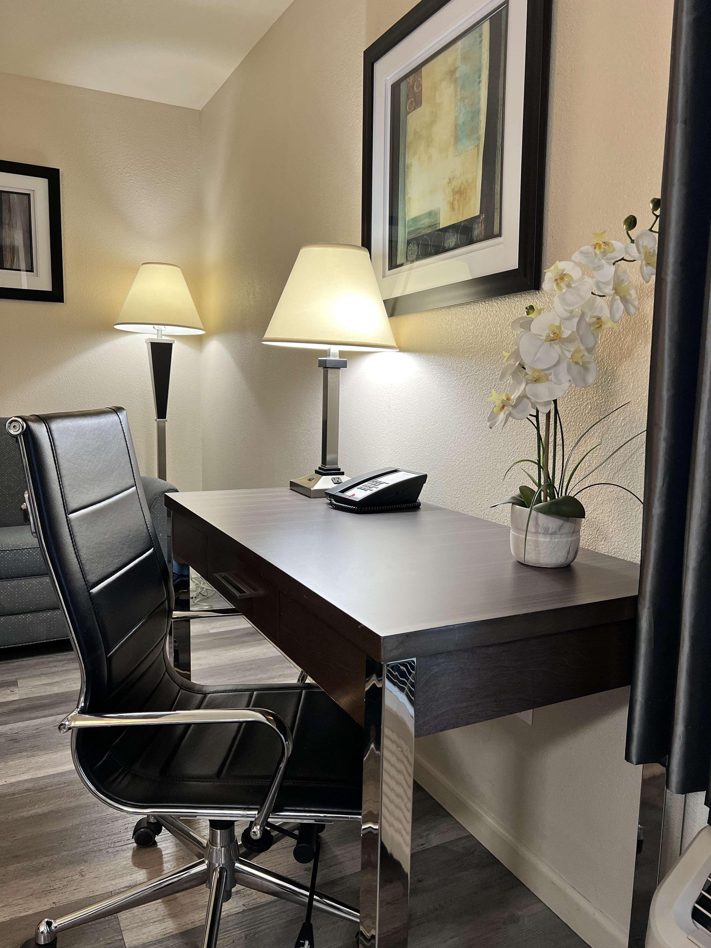 Best Western Americana Dinuba Esterno foto